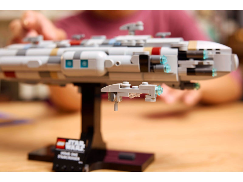 LEGO Star Wars 75405 Home One Starcruiser