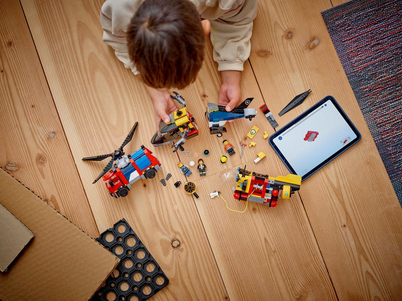 LEGO City 60462 Kombinationsset mit Hubschrauber, Löschauto und U-Boot