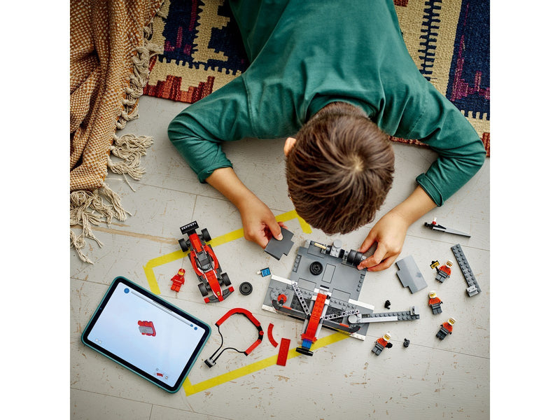 LEGO City 60443 F1® Boxenstopp mit Boxencrew und Ferrari Flitzer