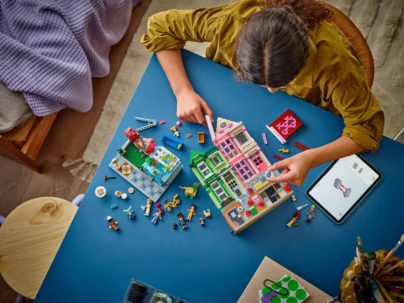 LEGO Friends 42670 Heartlake City Wohn- und Einkaufsstraße