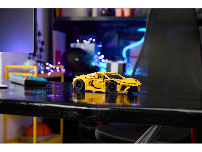 LEGO Technic 42205 Chevrolet Corvette Stingray