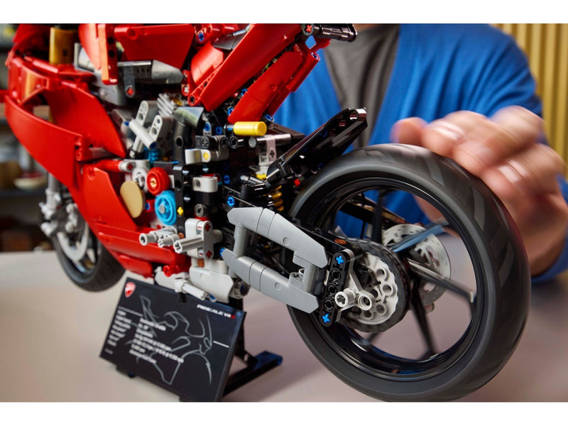 LEGO Technic 42202 Ducati Panigale V4 S Motorrad