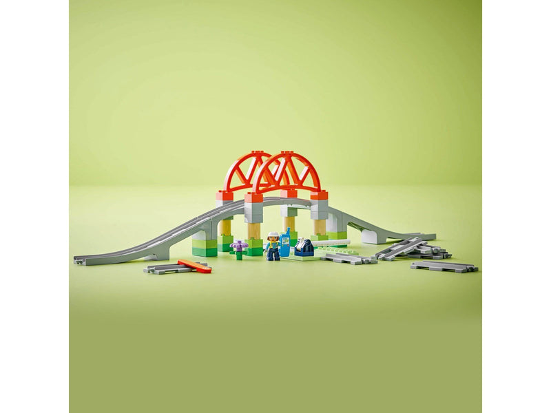 LEGO DUPLO 10426 Eisenbahnbrücke und Schienen – Erweiterungsset
