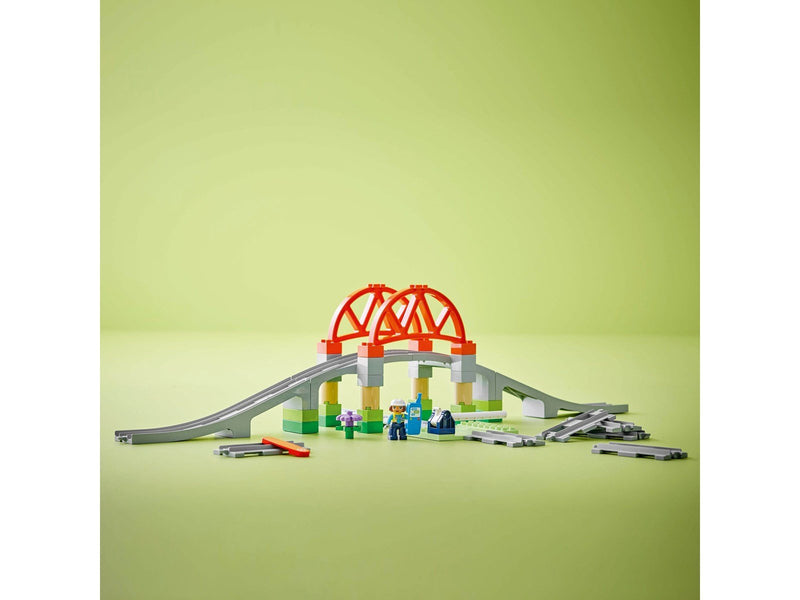 LEGO DUPLO 10426 Eisenbahnbrücke und Schienen – Erweiterungsset