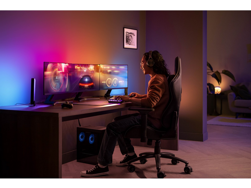 Philips Hue Play Gradient PC Lightstrip 24-27" 3-Pack + Hue Bridge