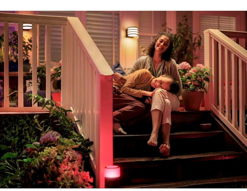 Philips Hue Outdoor Lucca Wandleuchte