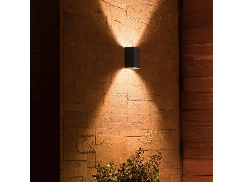 Philips Hue Resonate Outdoor Wandleuchte - Schwarz