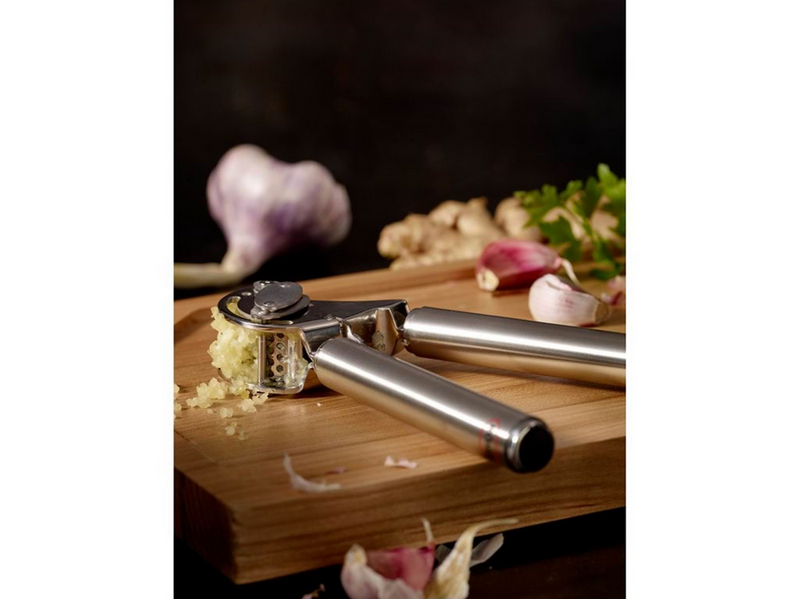 Rösle Garlic press 20 cm steel