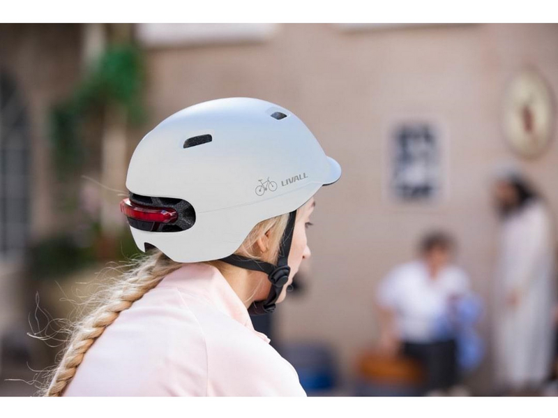 Livall C20 Smart Commuter Helmet - Medium - White
