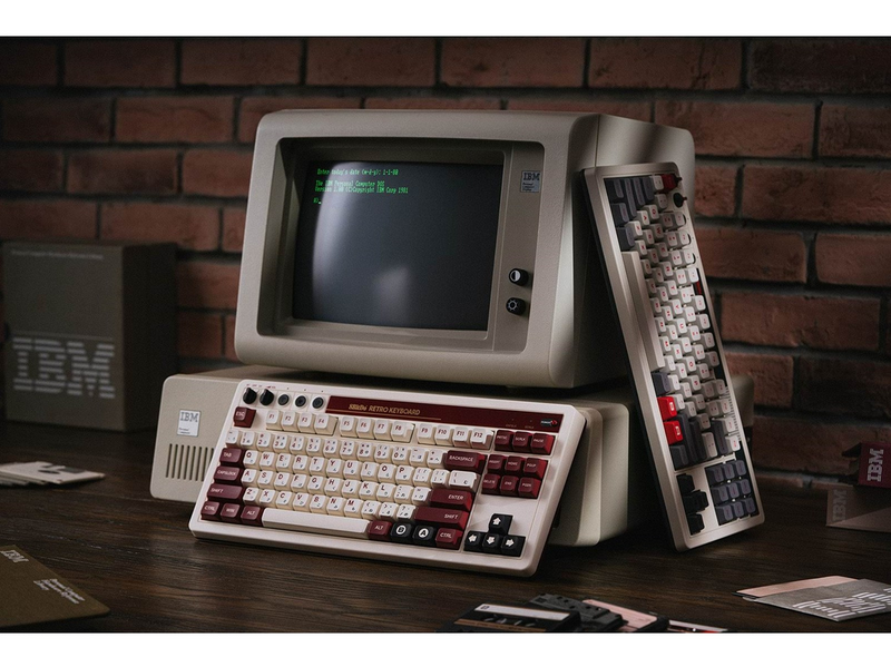 8BitDo Retro Mechanical Keyboard - Fami Edition - 80% - Englisch (UK) - Braun
