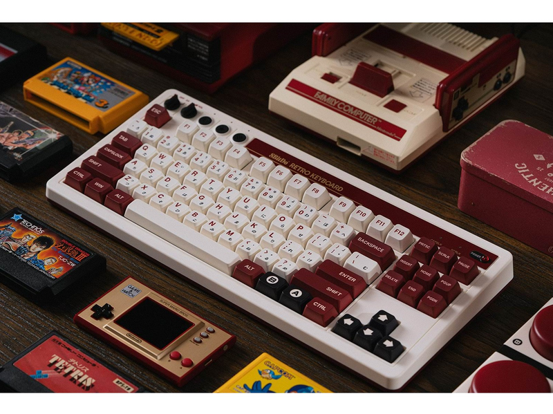 8BitDo Retro Mechanical Keyboard - Fami Edition - 80% - Englisch (UK) - Braun