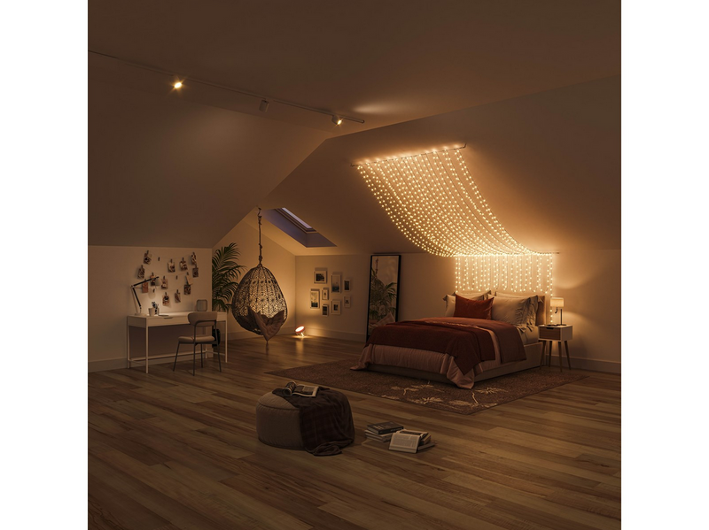 Philips Hue Festavia Outdoor String Lights (500 LEDs) — White & Color Ambiance