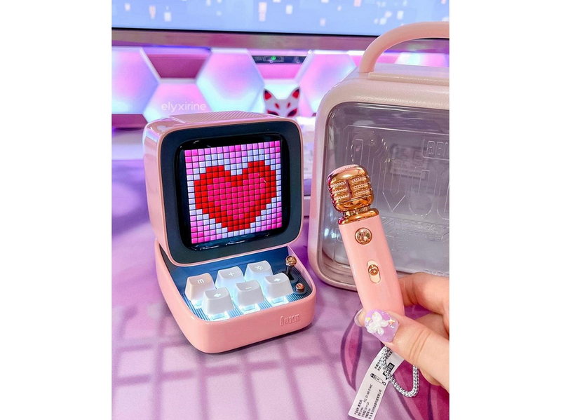 Divoom Ditoo-Mic Mini Karaoke Machine Pixel Art Bluetooth Speaker - Pink