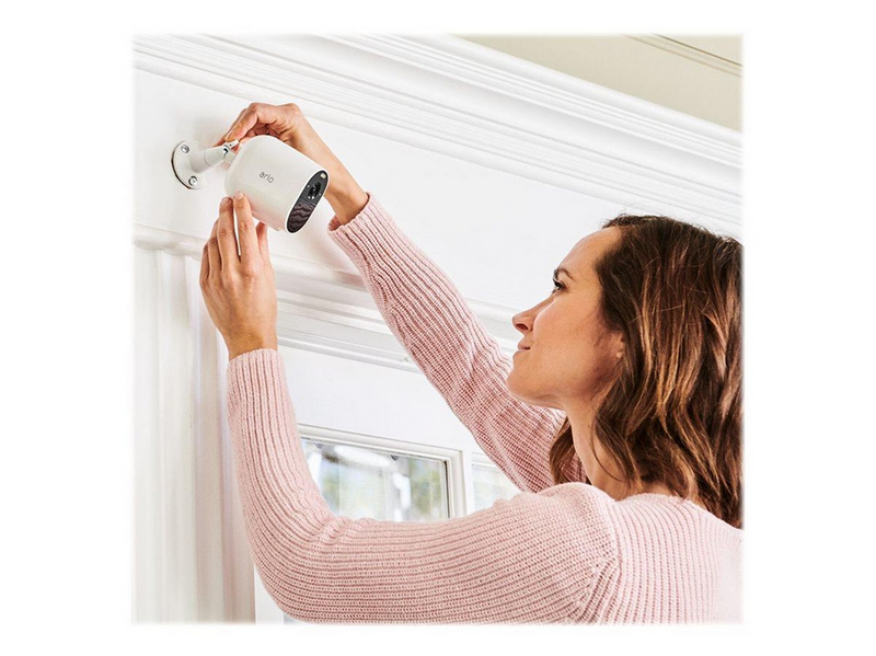 Arlo Essential VMC2350-100EUS security camera