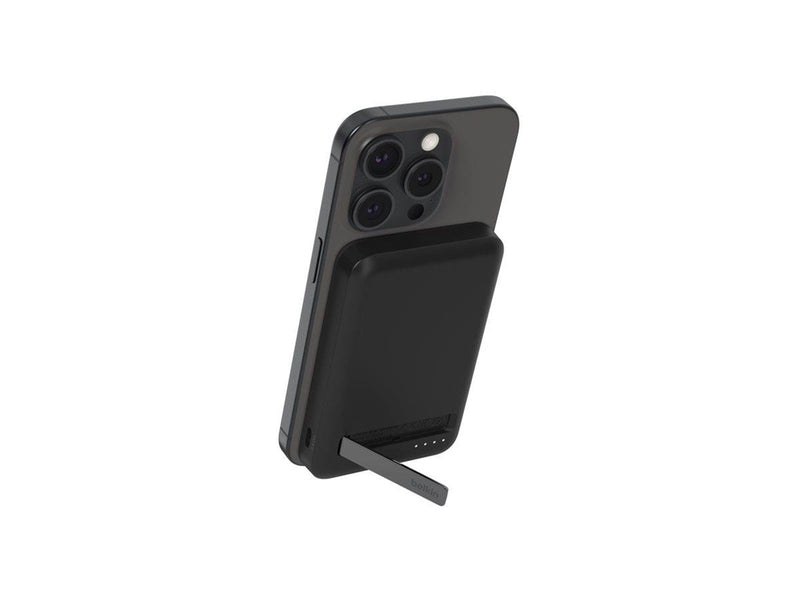 Belkin wireless power bank - magnetic with Qi2 - 24 pin USB-C - 15 Watt