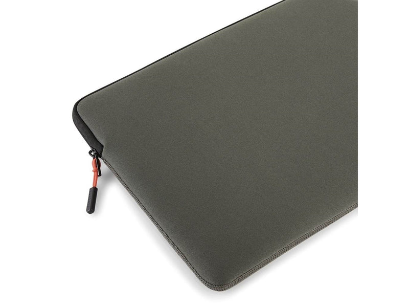 Pipetto Classic Fit Sleeve for MacBook Pro 14/Air 13.6 - Green