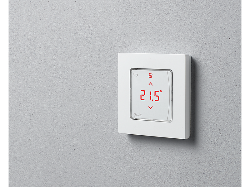 Danfoss Icon2 room thermostat 24V w/display t/built-in