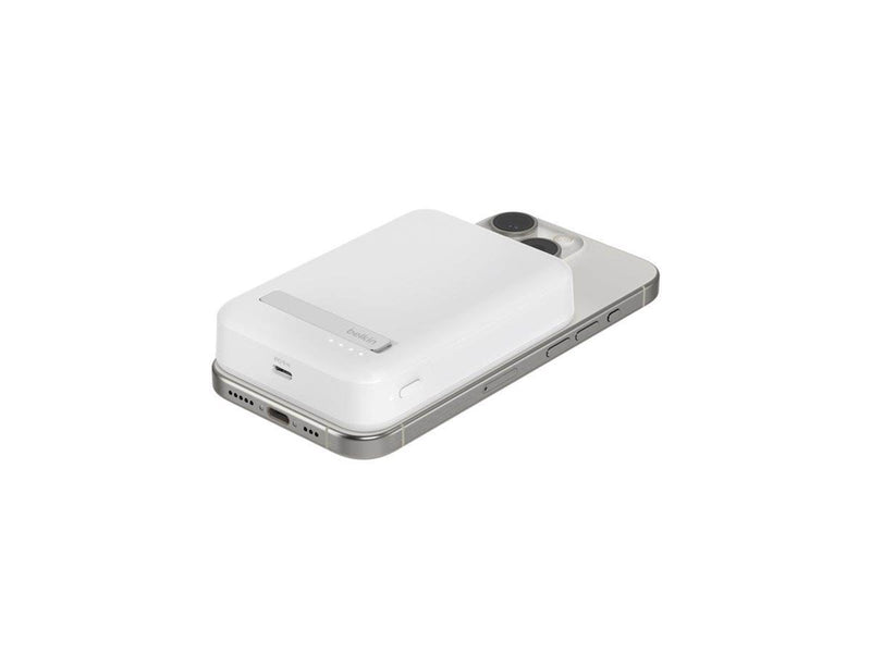Belkin BoostCharge Pro wireless power bank - magnetic with Qi2 - magnetic 24 pin USB-C - 15 Watt
