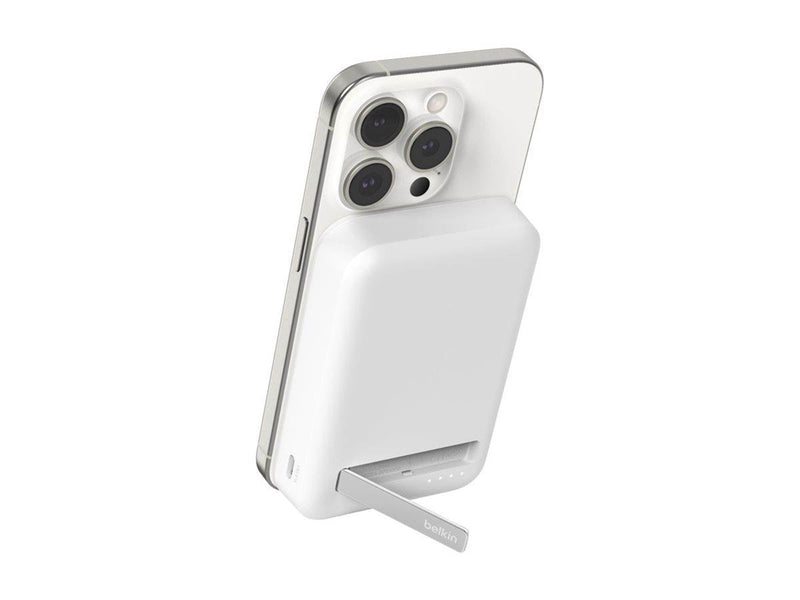 Belkin BoostCharge Pro wireless power bank - magnetic with Qi2 - magnetic 24 pin USB-C - 15 Watt