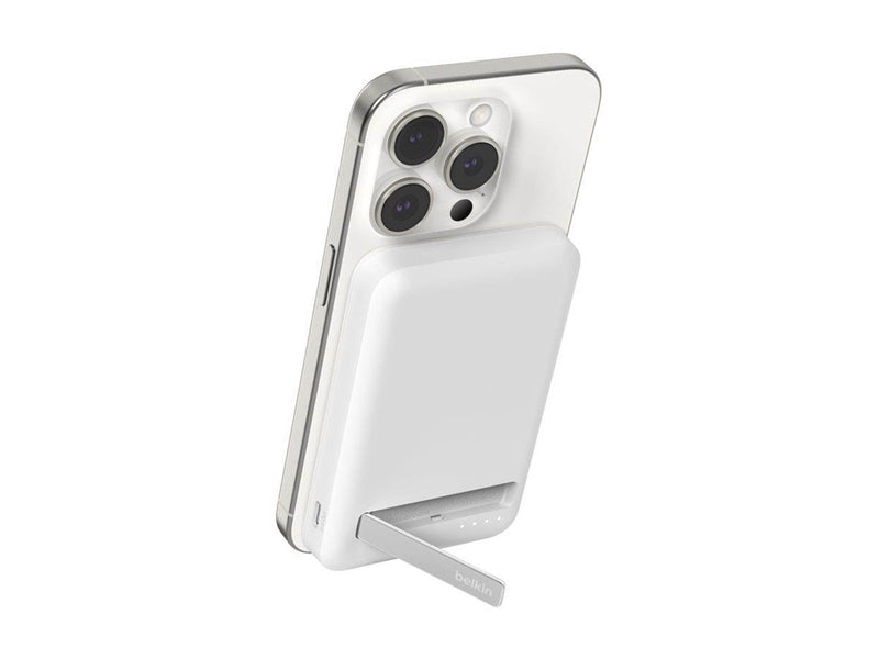 Belkin wireless power bank - magnetic with Qi2 - 24 pin USB-C - 15 Watt