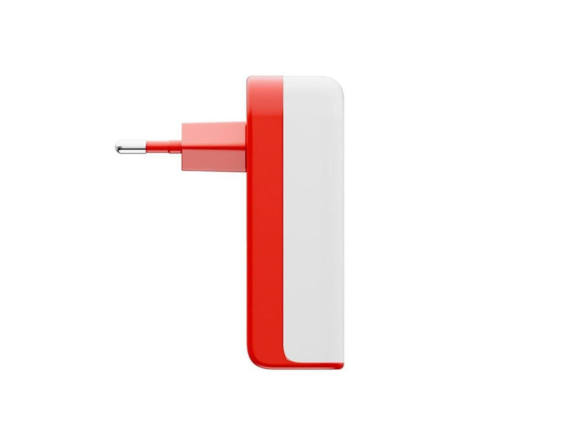 Twelve South PlugBug 50W USB-C charger with Find My capability