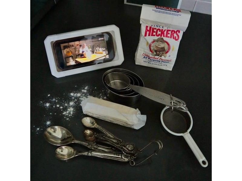 Kikkerland - Shower Phone Holder