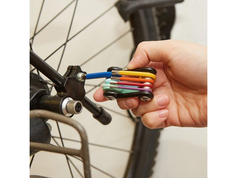 Kikkerland - Rainbow 7-In-1 Multitool