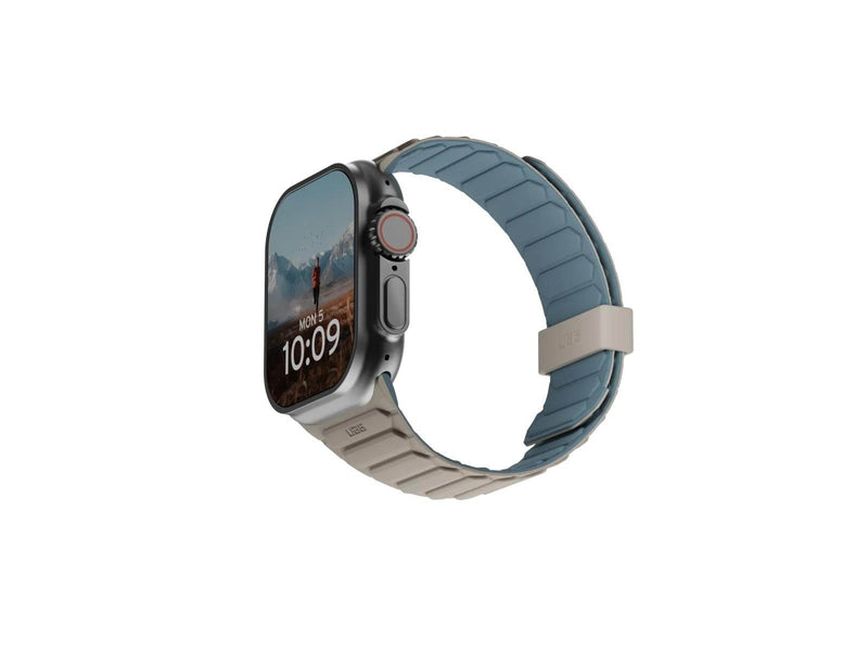 UAG Pathfinder Silicone Strap for Apple Watch - Dune/Cloud Blue - 44/45/46/49mm
