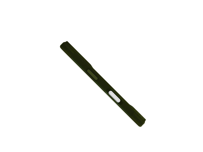 Tech21 Evo Armour MagSafe for iPhone 16 - Green