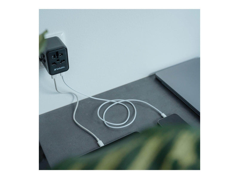 Verbatim UTA-02 power adapter - 24 pin USB-C USB BS 1362 - 20 Watt