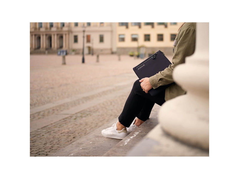 Golla Metro Hülle für Laptop 15" | Schwarz