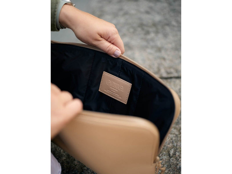 Golla Metro Hülle für Laptop 14" | Braun