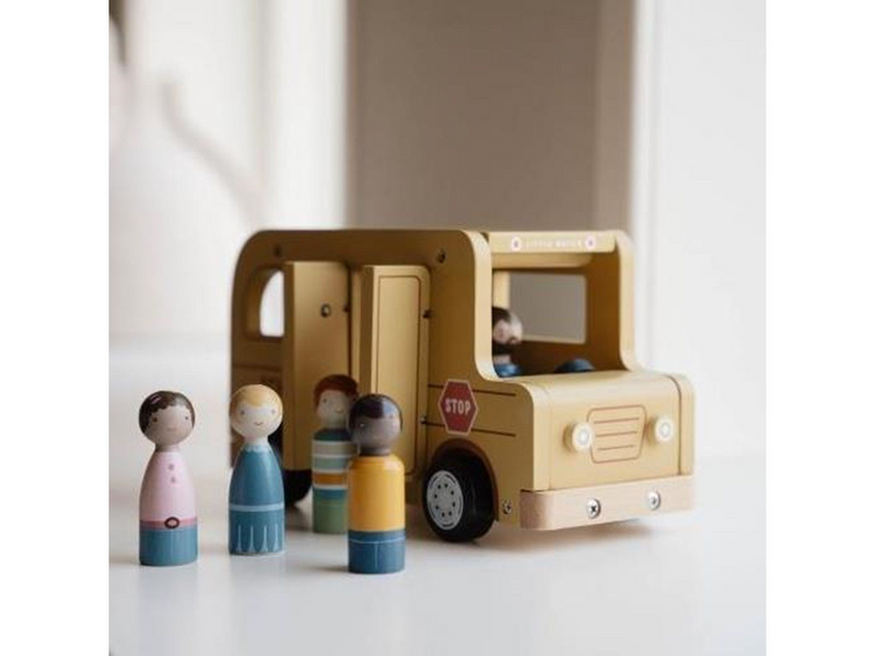 Little Dutch School Bus with Figures