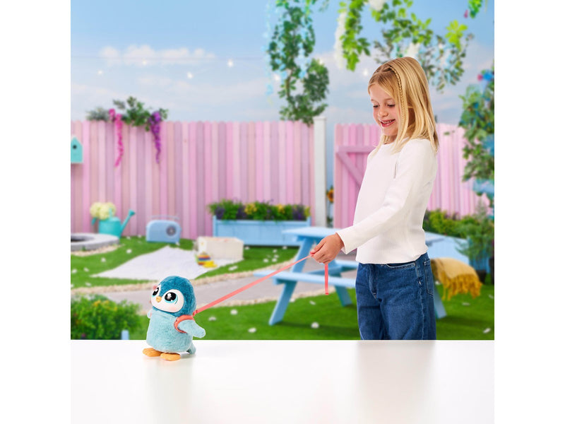 Little Live Pets My Walking Penguin - Waddles