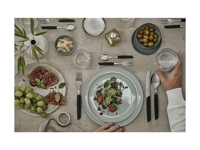 Victorinox Swiss Modern Cutlery Set 24 pcs. black