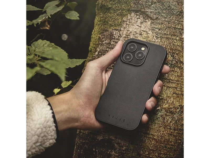 Mujjo Shield Case for iPhone 16 Pro - Black