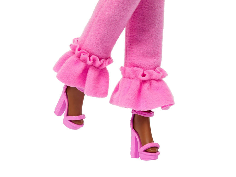 Barbie Deluxe Style Doll Fur Black