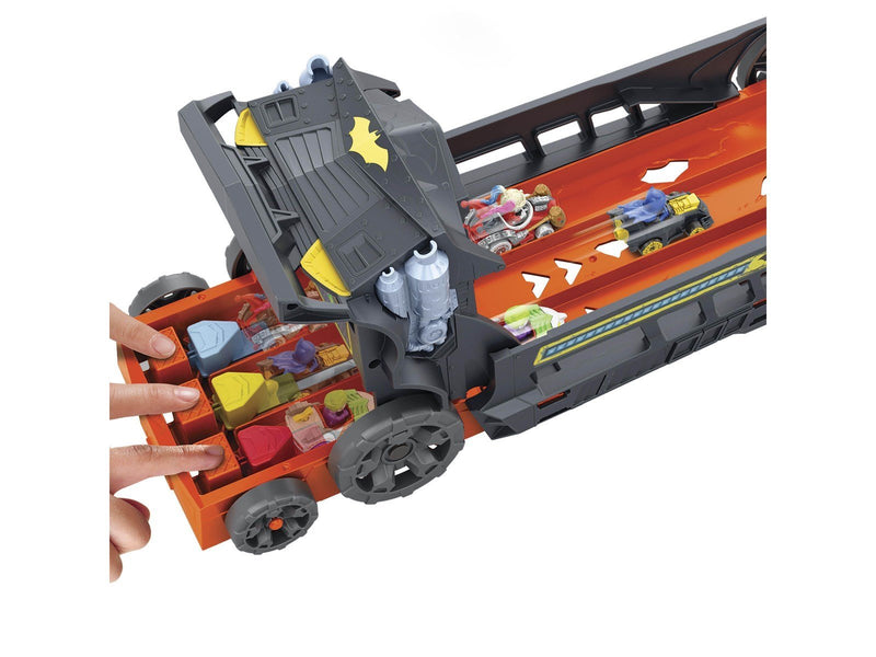 Hot Wheels RacerVerse Batman's Escape Chase