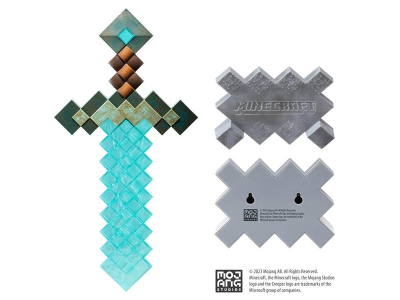Noble - Minecraft - Diamond Sword Collector Replica