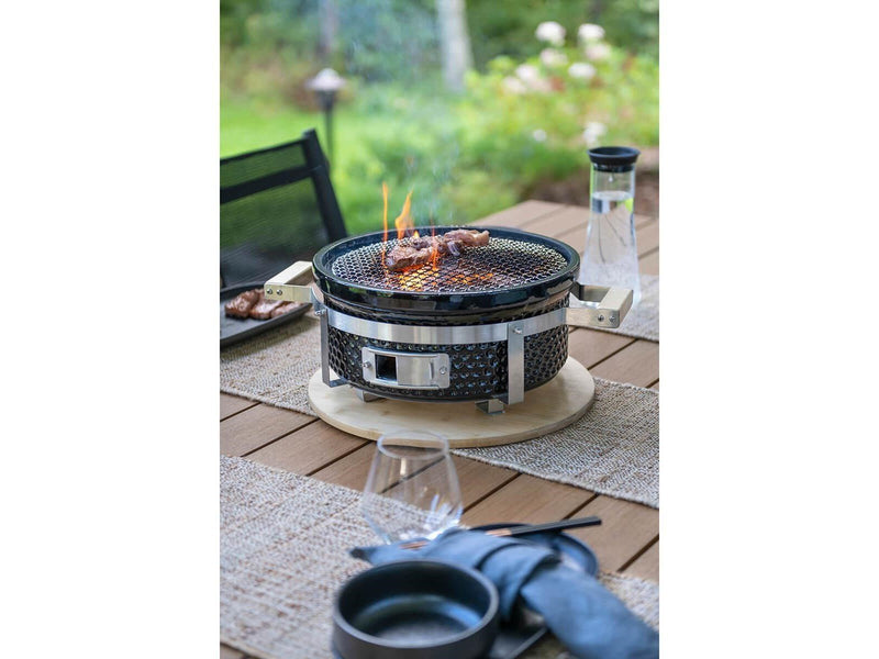 MUSTANG Hibachi Charcoal Grill