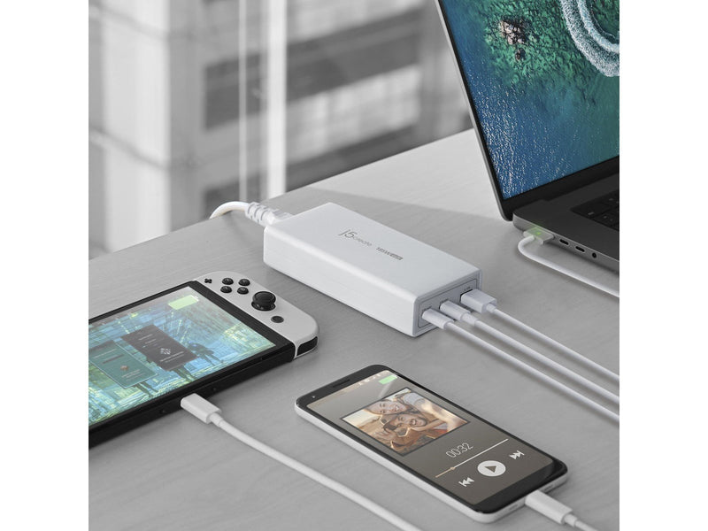 j5create 185W GaN 3-Port Charger