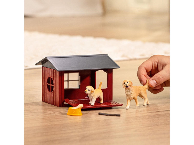 Schleich Farm World Dog Kennel with Golden Retriever