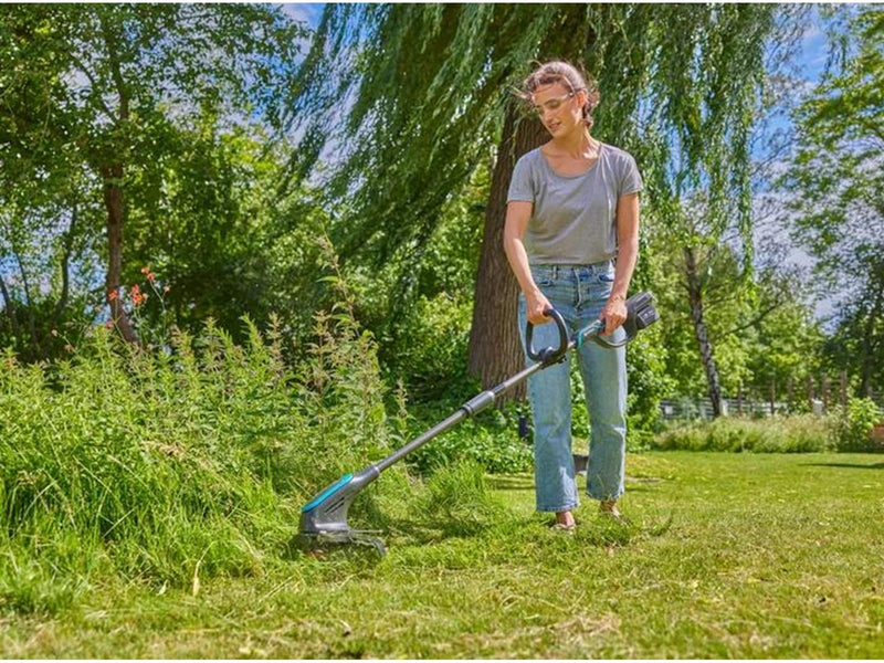 Gardena Trimmer PowerTrim 30/18V P4A Set