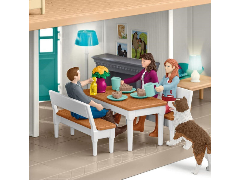 Schleich Lakeside Country House and Stable