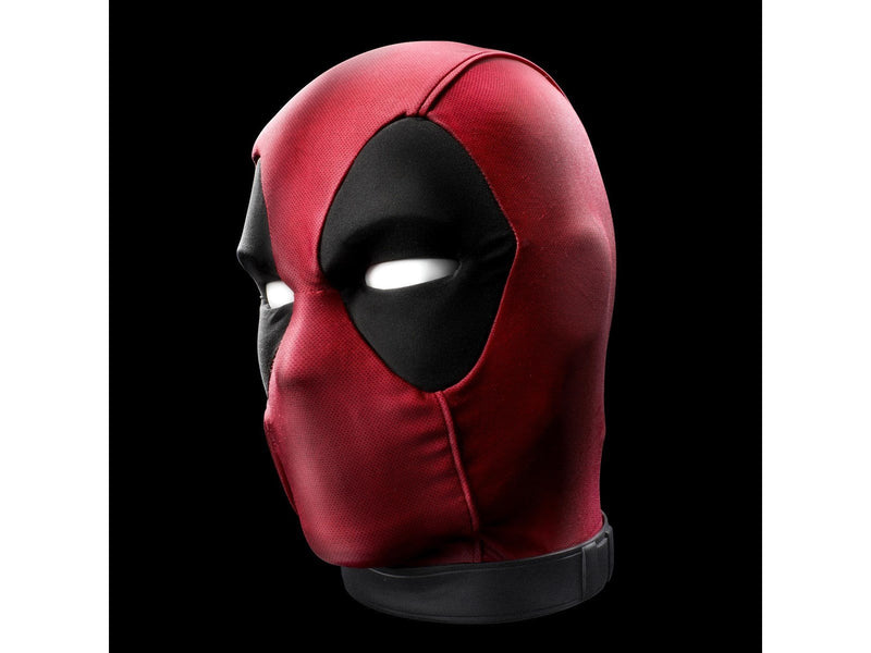 Marvel - Legends Series - Deadpool's Premium Interactive Head