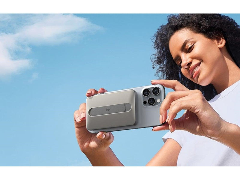 ESR Magnetic Powerbank 5000mAh Qi2 with Stand (Sand) Powerbank (Akku) - 5000 mAh