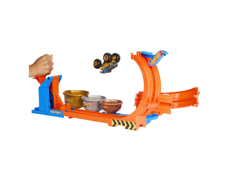 Hot Wheels Monster Trucks Loop & Flip Trophy Challenge Playset