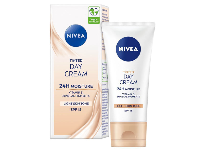Nivea Tinted Day Cream Light 50ml SPF15