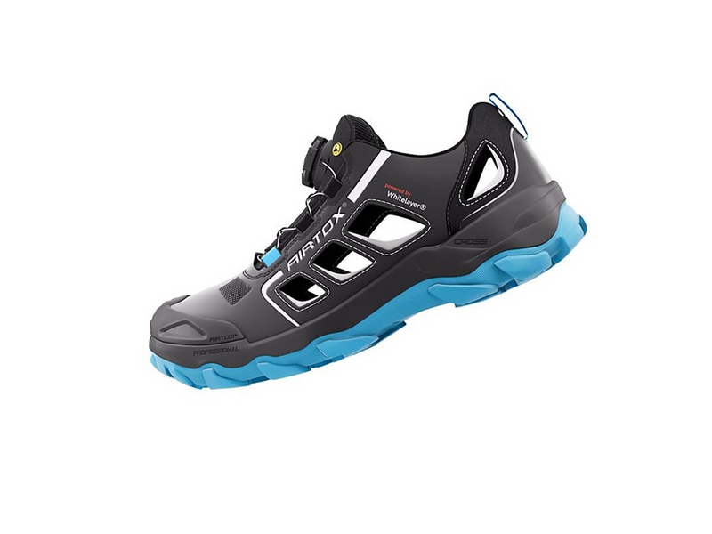 AIRTOX GL22 light safety sandal with coarse sole profile & Whitelayer ESD - Size 43