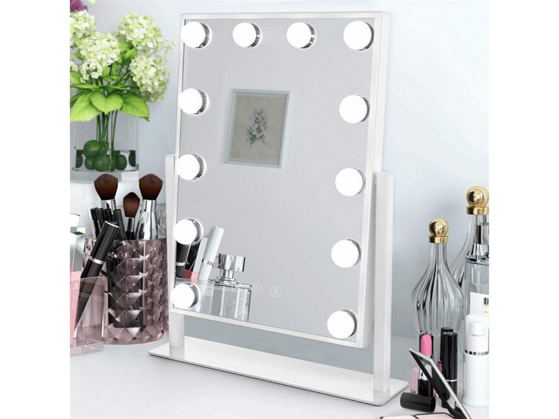 UNIQ New York Mega Makeup Mirror with 12 LED lights - White